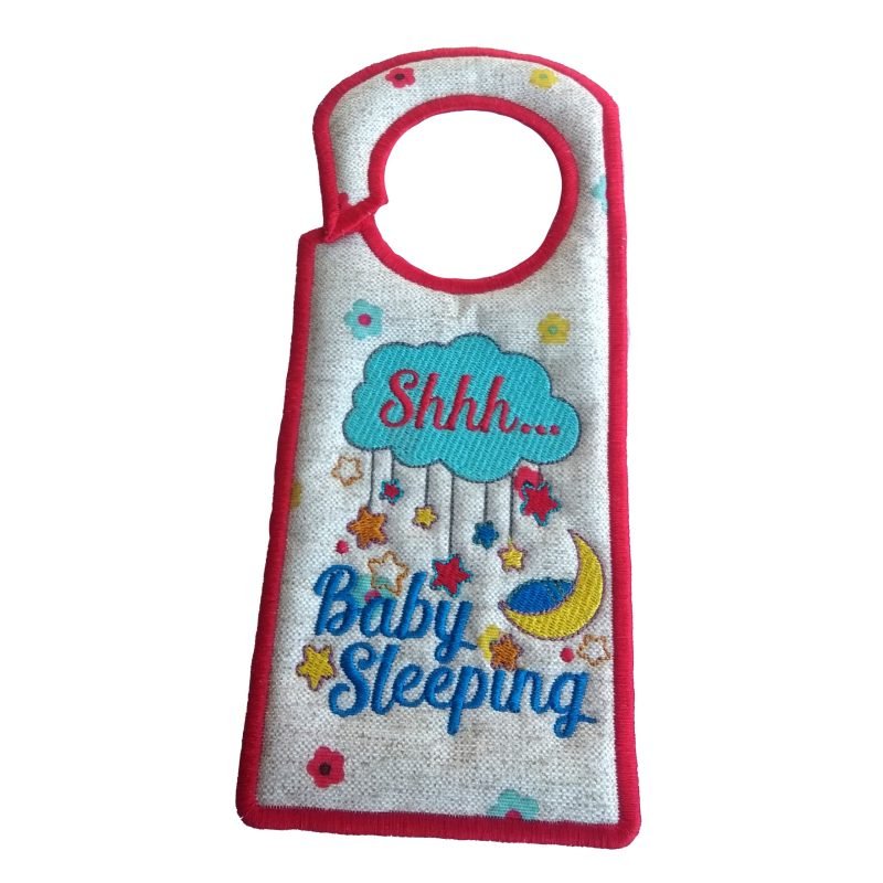 Υφασμάτινο Door Hanger "Shhh... Baby Sleeping"