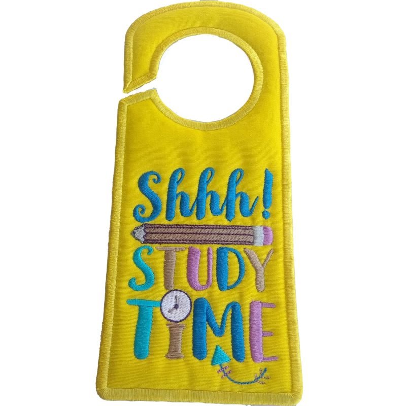Υφασμάτινο Door Hanger "Shhhh, Study Time"